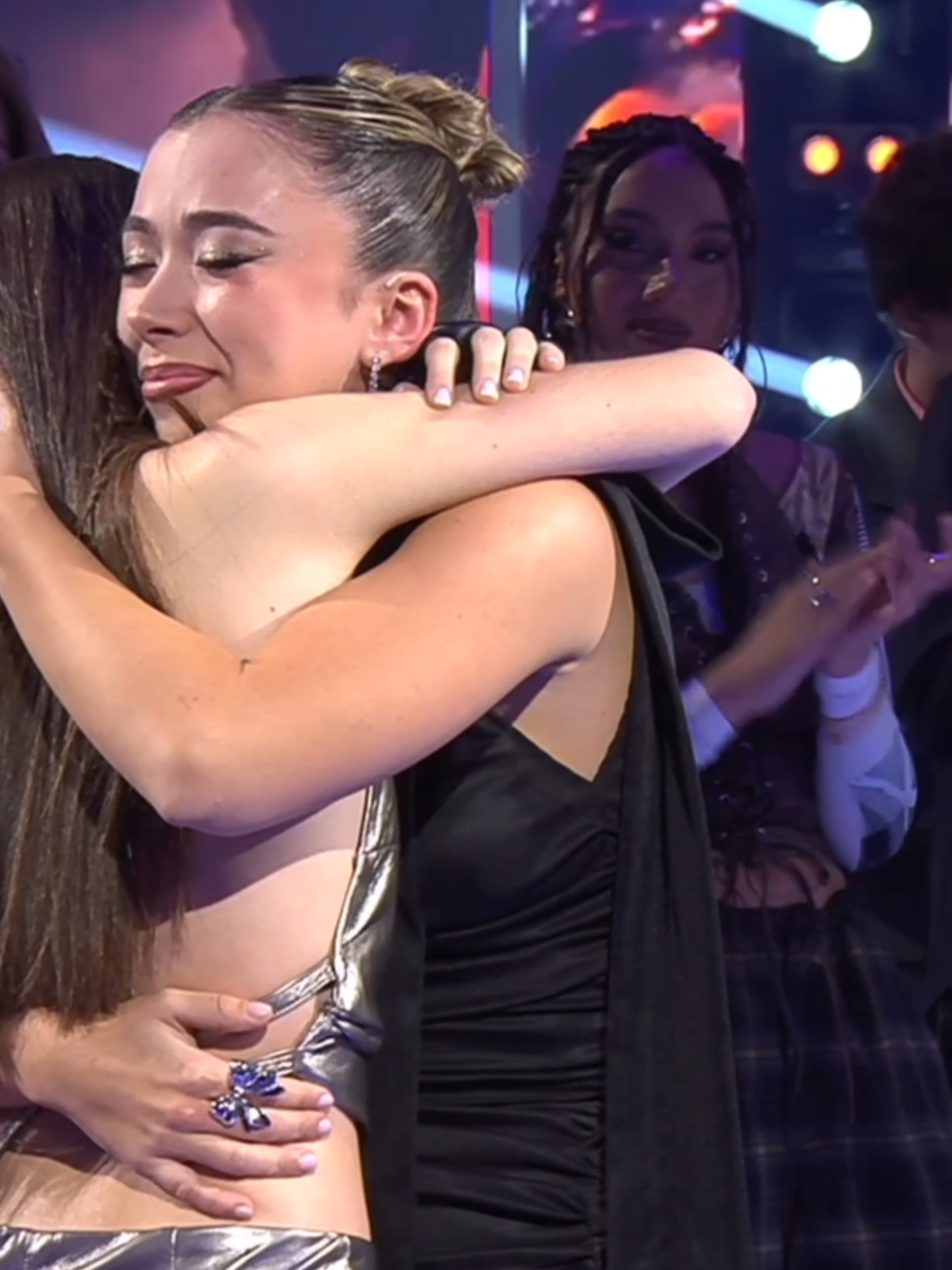 Cada semana las despedidas se hacen más difíciles 😢💙 Te echaremos muchísimo de menos @lauramunoz.ot2025 🥹 Te espera lo mejor ✨ #OTGala7 #OT2025