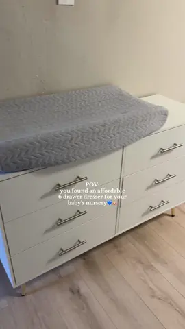 Oh how I love this dresser!! Perfect for my nursery🙌🏼💙 #babynursery #nurseryfurniture #nurserydecor #blackfridaydeals #blackfridaysale 