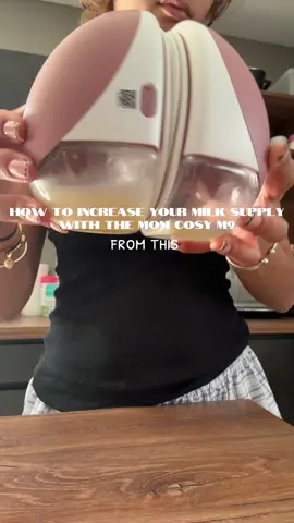 Mom-to-mom tips pour booster le lait 🍼 Tire souvent, toutes les 2‑3h 🕒 N’oublie pas les sessions de nuit, ça aide beaucoup 🧼 Masse tes seins avant et pendant le tirage 💧 Bois de l’eau, reste bien hydratée 🍽️ Mange équilibré et suffisamment 🧘‍♀️ Détends-toi, respire, fais du peau à peau ⚡ Combine tirage + mains pour vider le sein complètement 📈 Essaie le power pumping 1×/jour si tu veux 🎧 Regarde ton bébé ou des photos pour stimuler l’ocytocine 👚 Vérifie que la téterelle est bien adaptée 💡 Chaque corps est différent, fais ce qui te convient le mieux ! #BreastfeedingTips #MilkSupply #MomLife #PumpMom #breastfeedingjourney 