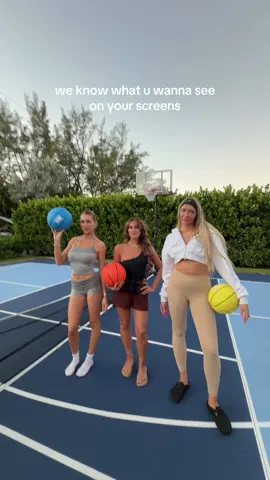 more of us on your screens?! say less 👀🏀 @Kateecass @Anna A 