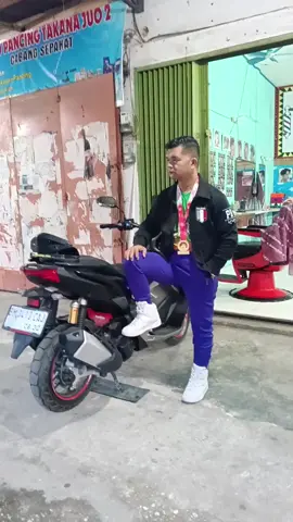 detik detik tatapan tajam Ferlin Zalukhu 