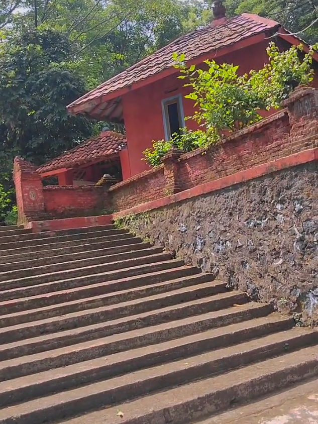 selalu bersyukur.... alhmdlh  #spiritual #napaktilas #leluhur #cirebon #fyp 