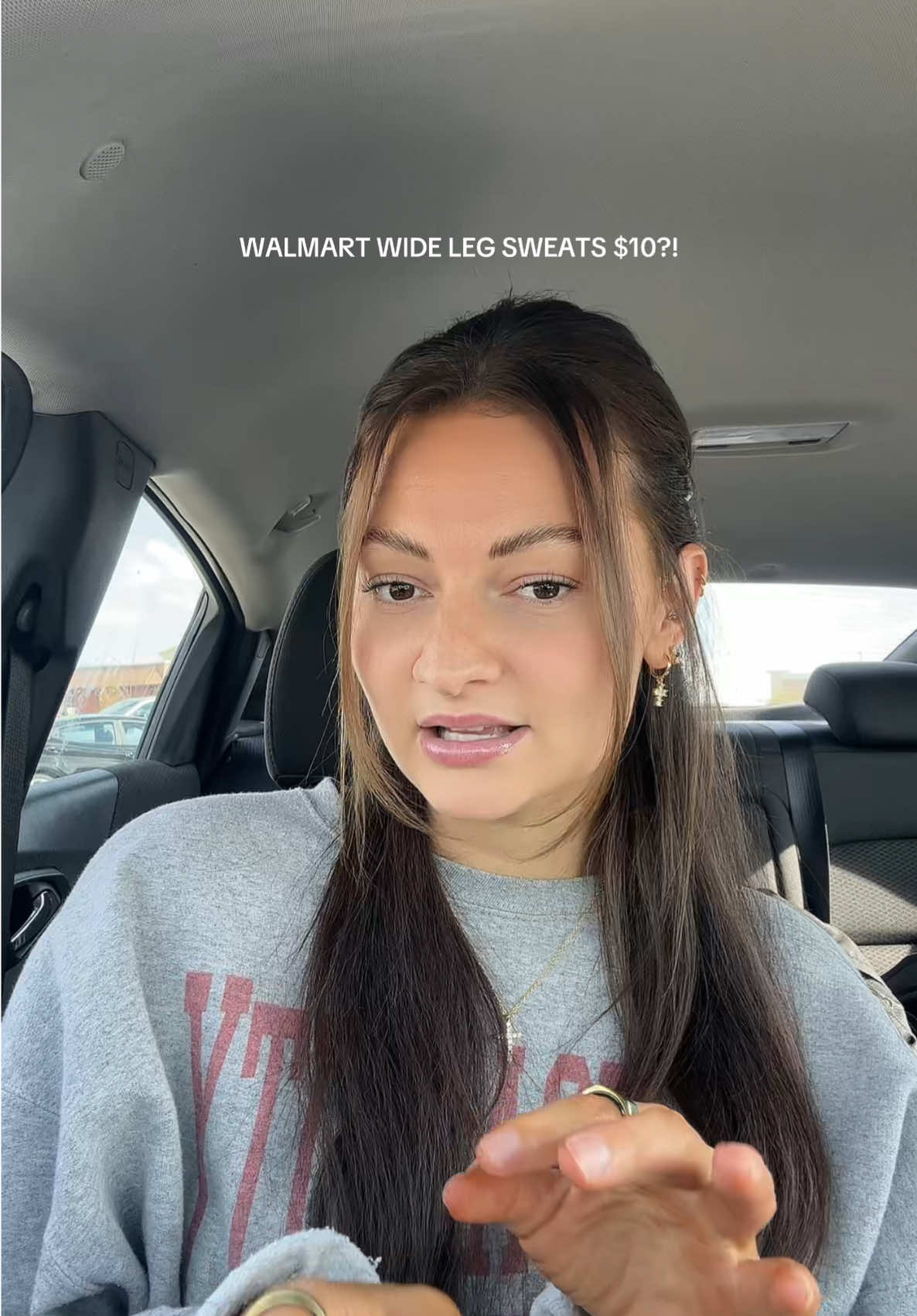 Honestly a great find but not totally tall girl friendly 😭 #walmartfinds #walmartclothes #widelegsweatpants #affordablefinds 