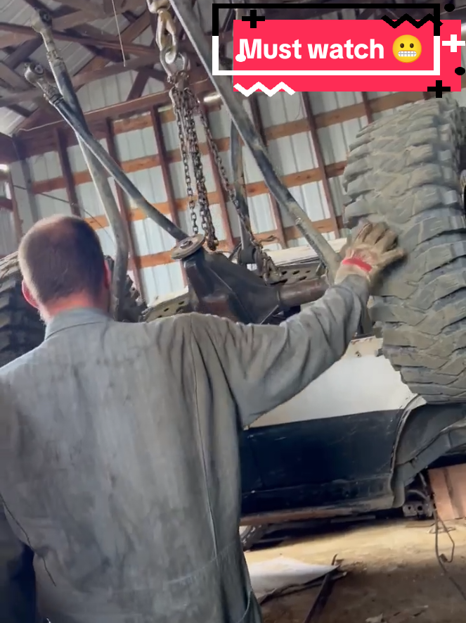 Some people are built differently!💪💪😵‍💫#fail #mechanic #pain #tiktok #viral 