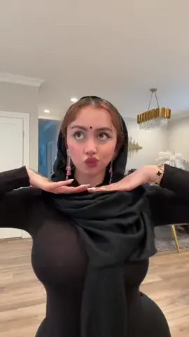 Texas sunset glow & that southern charm  Hair flip game STRONG. #TexasBeauty #SouthernBelle #HairFlip #SunsetAesthetic #CowgirlStyle