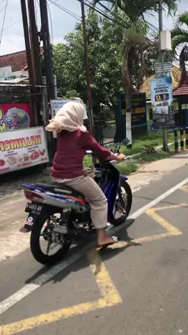 morning person🤪💙 #twostroke #fizr #fizrindonesia #fizr_2stroke #fyp 