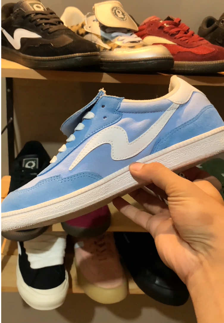 cakep banget umbrella sky blue #fyp #sepatu #raingelfootwear #lokalbrand #fypシ゚ 