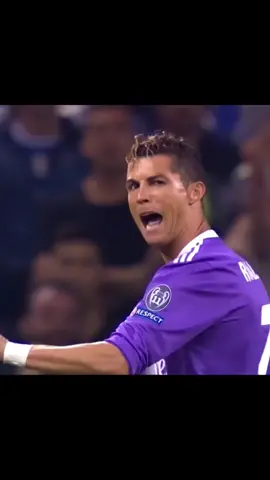 #creatorsearchinsights Incredible moments of Real Madrid🤩#football #Soccer #foryoupage #fyp 