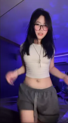 #💞💞💝 #ស្រីស្អាតរាំtiktok😝😝😝 #ជួយfowlloម្នាក់មួយផងណា 