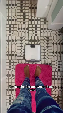 Grab the scale that has 13 body metrics. #smartbodyscale #weightlossmotivation #renpho 