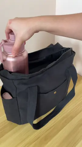 #totebagaesthetic #canvaswithcompartment #totebagwithpockets 