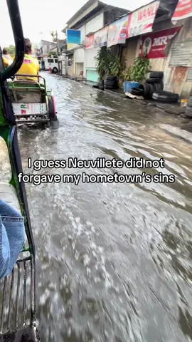 who needs flood control when Neuvillette can just snap his fingers and evaporate the flood #fypシ゚ #GenshinImpact #fontainegenshin #flop #kazuhamain 