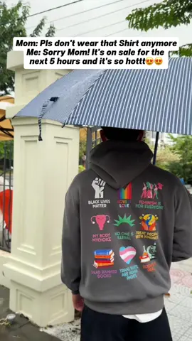 #blacklivesmatter #equalrights #equalityshirt #protest #humanrights #womensrights #transrightsarehumanrights #womensmarch #equalrightsshirt #mybodymychoice #equality #peoplesmarch 