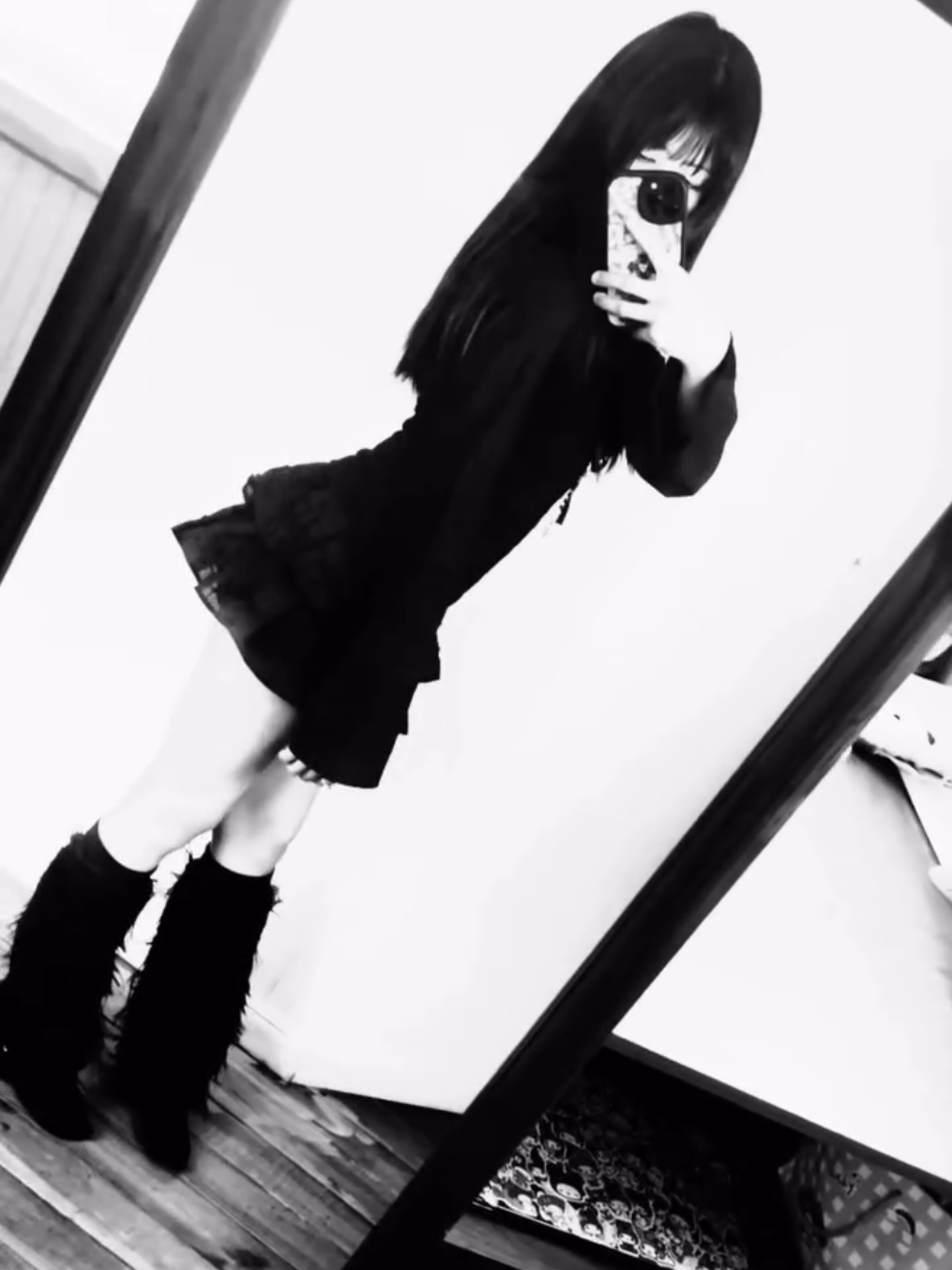 hola uwu #paratiiiiiiiiiiiiiiiiiiiiiiiiiiiiiii #flypシ #blancoynegro #goth 