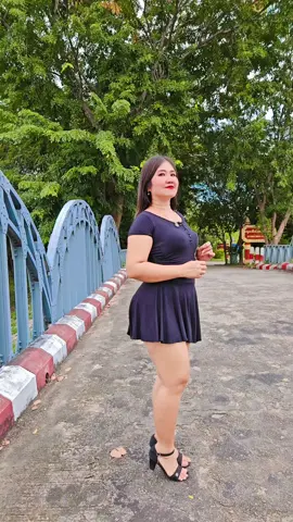 #နေရောင်ခြည်တွေကန့်လန့်ကာဖွင့် #songlaypyayhinn1 #foryou #fpyシ 