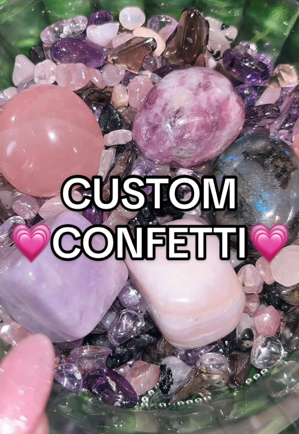 let’s make some custom crystal confettis!! these are so fun to create! I hope you all love them!! 🦋💗✨ #crystalconfetti #freebies #crystaltok 