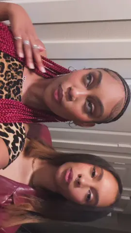 nobody bad as sheeeee💋💋@Amaris♡  #fyp #girls #baddie #twin 