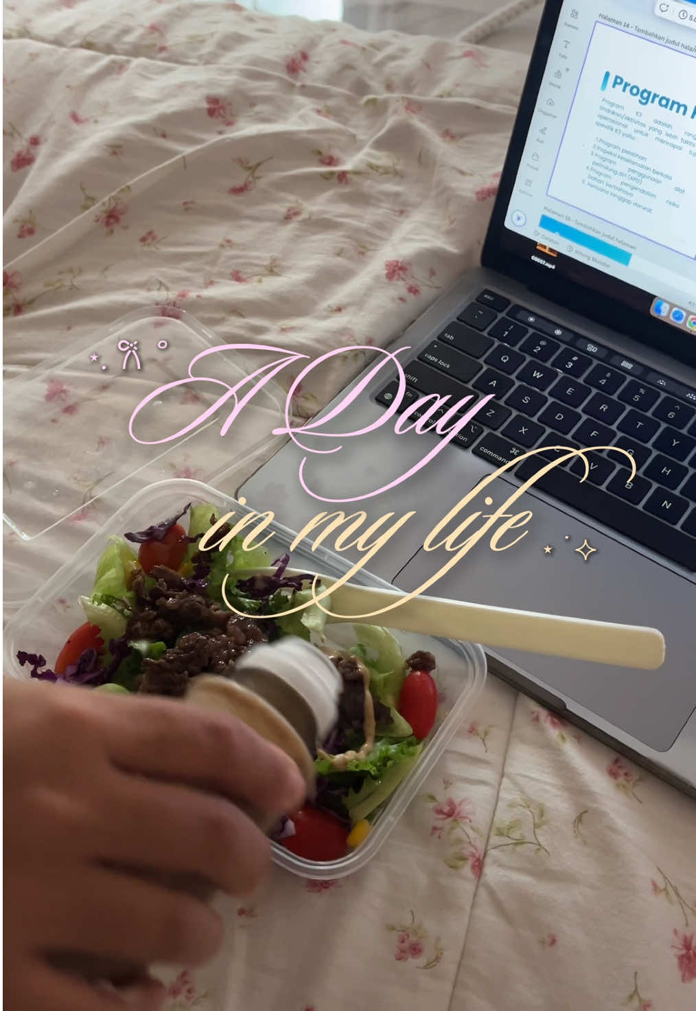 new intro HAHAHA 💗💗 semoga rajin ngonten lagi deh yaa