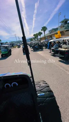 What’s up with the sky? @Saltchasers2 #saltchasers #oceanlakesfamilycampground #oceanlakes #golfcart #mudgrapplers 