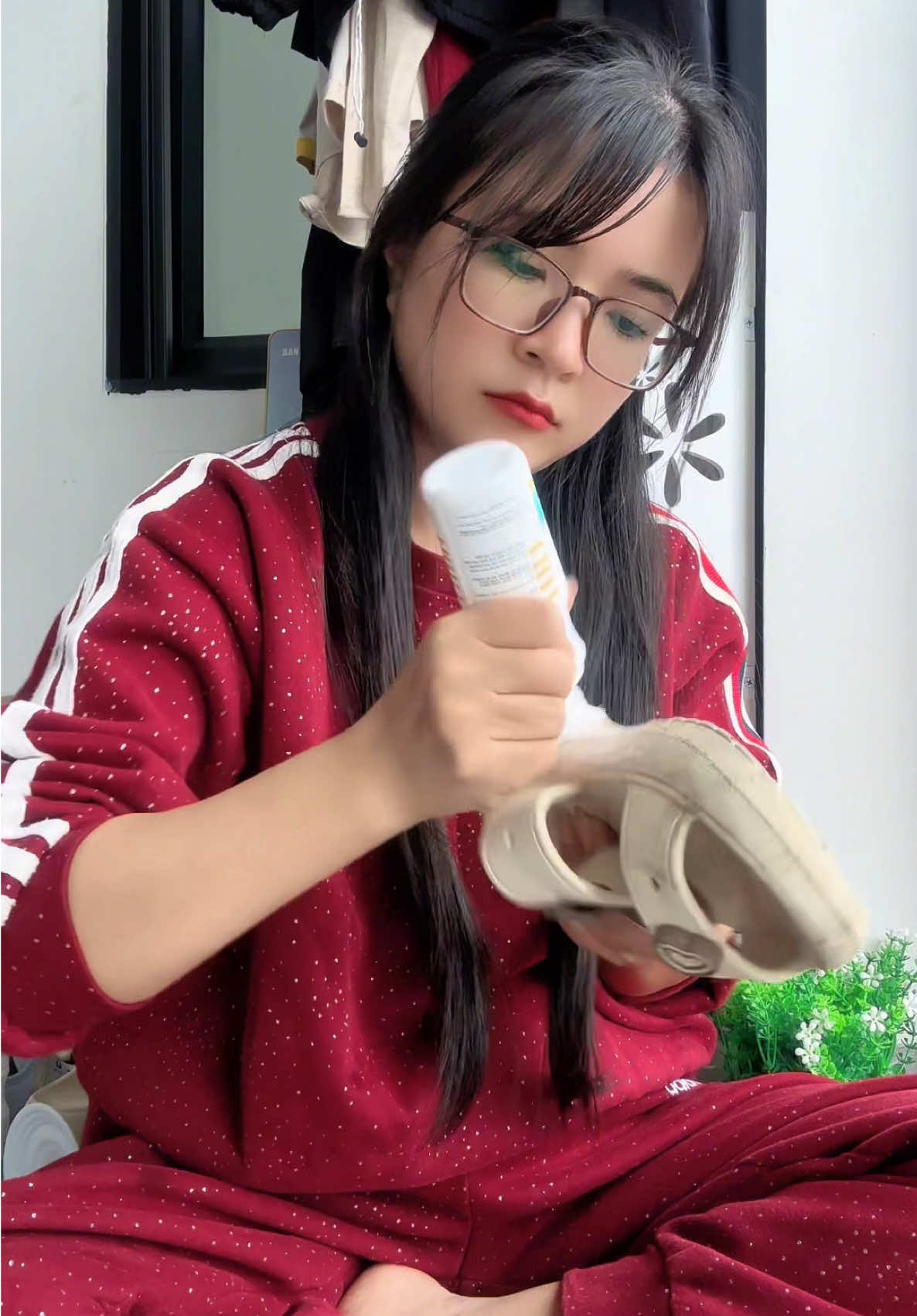 Dụng cụ làm sạch giày nhanh- tiện - sạch #dungculamsachgiay #lamsachgiay #dogiadung 