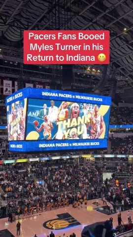 Not the warmest welcome back to Indiana for Myles Turner 😬 (Via: IndyCornrows/X) #mylesturner #tyresehaliburton #giannisantetokounmpo #indianapacers #milwaukeebucks 