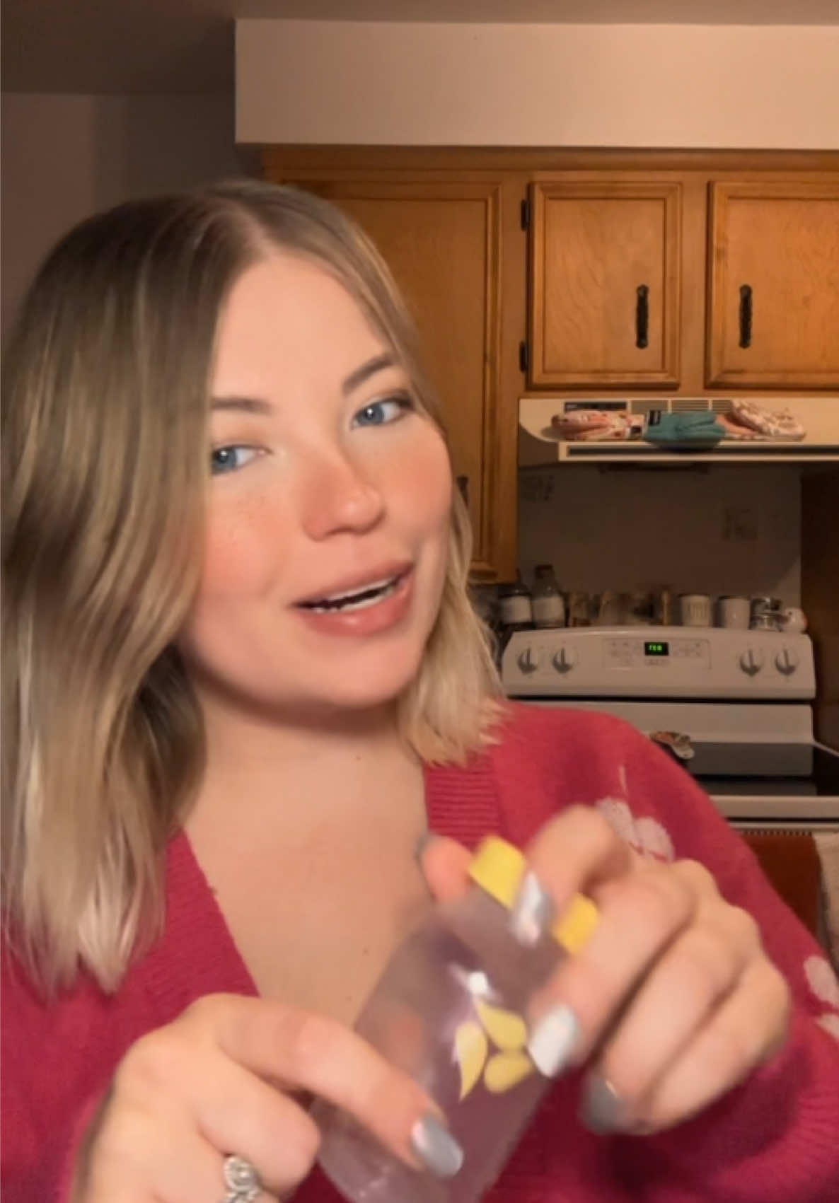 Postpartum hair loss was driving me nuts so I did what any sane mom running on no sleep would do… chopped it 😂 #pumplife #MomsofTikTok #pumpandpour #momlife #babygirl 