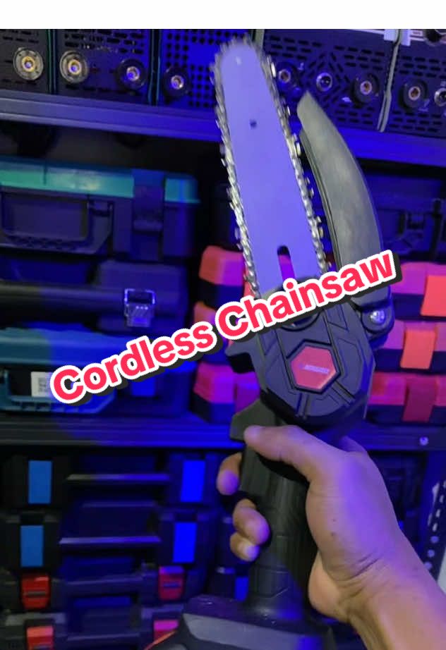 NeoSteel 6 inch cordless chainsaw sobrang solid nito mga tropa pang putol ng mga kahoy at puno #chainsaw #chainsawman #chainsawmanedit #cordlesschainsaw #powertools 
