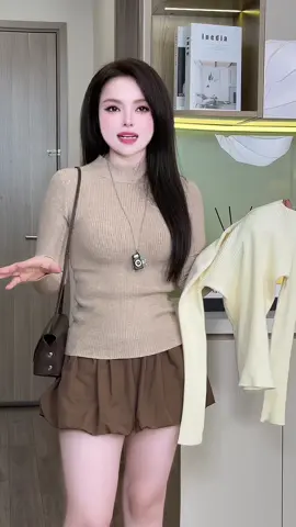 Áo giữ nhiệt len tăm dài tay tôn form dáng xinh xỉu siu hot . Áo này diện vừa chất vừa sang nữa😉   #aodetkim #thuntam #aothunnu #aolennu #aolen