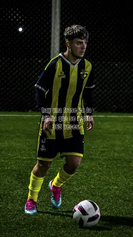 “No temas, pues yo estoy contigo, no te desanimes. Yo soy tu Dios, yo te fortaleceré, yo te ayudaré, yo te sostendré con mi triunfante mano diestra.” ‭‭Isaías‬ ‭41‬:‭10‬ ‭#jovenescristianos #jesusteama #cupcut 