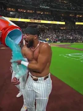 El niño gano guante  de oro 🥇 #parati #beisbolengrandesligas #fernandotatisjr #mlbgomez 