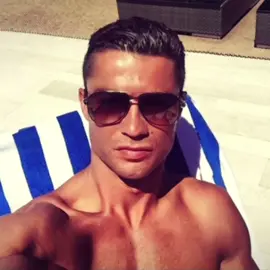 🥂 #instagram #cr7 #nostalgia #fyp #targetaudience 