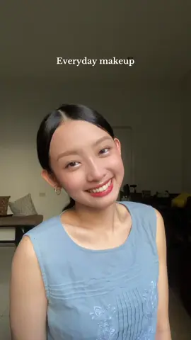 Get ready with meeeee 🥰 #grwm #makeup #powder #seamakeuppowderfoundation