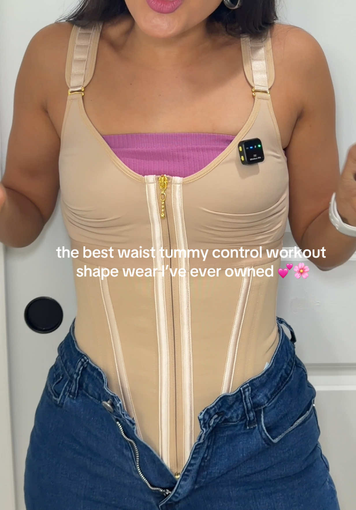 Hands down run to the cart and add her 🛒🤍 @SHAPSHE hands down 10/10! tiktokshopspringglowup # fashion # tiktokshopcreatorpicks # shapewear #fypシ #fypage 