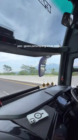 crewne do nyebut kabeh #berlianatrans #jetbus5 #hinorm280abs #bismania #tourleader 