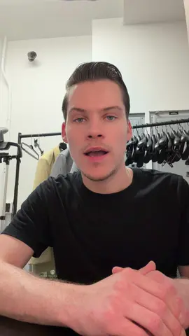 the amount of times i had to refill to get this right 😭😅 #fyp #screamqueens #chaneloberlin l