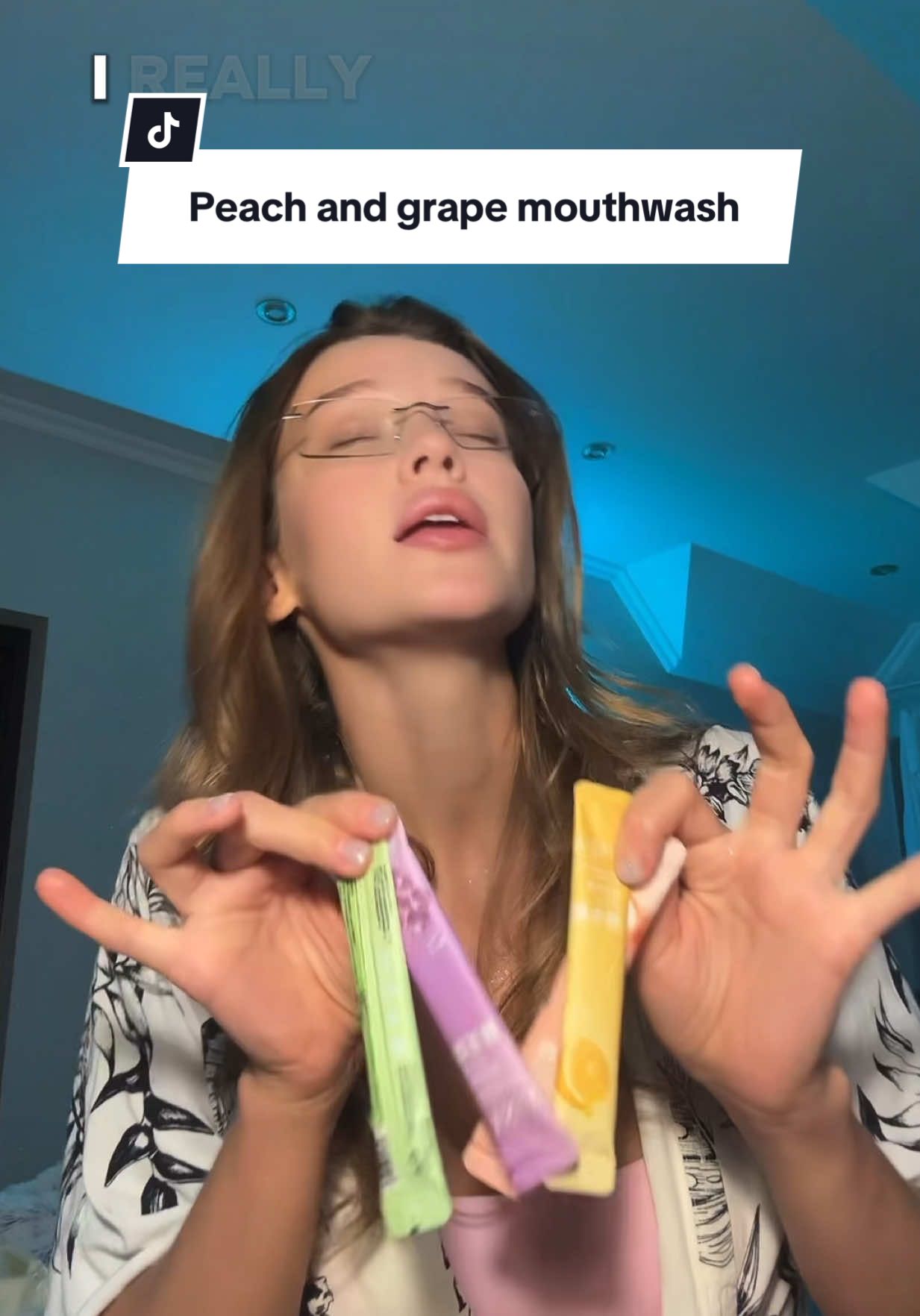 Because in Ukraine, we only have like a peppermint mouse wash.. or green tea😅#temu #aliexpress #mouthwash