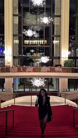 You can go all out for a night at the opera but did you know you can also experience the @MetOpera on a budget? 🎭✨#AD  #MetOperaAmbassador 🎟️ Rush tickets start at just $25 through the Met Opera App 🎓 Students can grab select seats for $35 🍷 Adults 40 & under get exclusive discounted tickets + pre-show parties with wine + bites on select performances 👗 And there’s no dress code, so show up in your own style This season features 18 productions running through June from timeless classics to bold new performances. Plan your night at The Metropolitan Opera 🎶 #thingstodoinnyc #nyc          #CapCut 