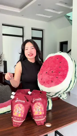 gấu bông dưa hấu đang yêu quà tặng set 4 túi nước giặt finora#nuocgiatfinora #nuocgiatxa 