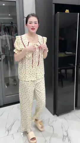 Bộ tiểu thư sang lắm nhe 