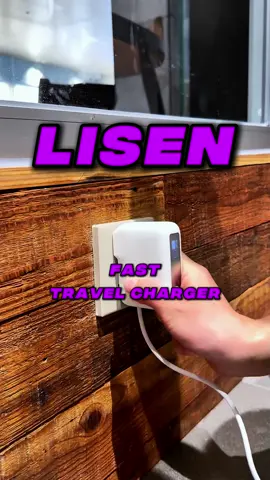 I’m done throwing cash at Apple’s markup!#foryoupage #powerbank #portablecharger #fastcharging #compact #lisen #tiktokshopmademebuyit #usa_tiktok #goodstuff #iphone17 #traveltips #fyp #techtok #LISENFASTTRAVELCHARGER #christmasgiftideas 