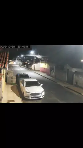 rua onde coisas sobrenaturais acontecem . #sobrenatural #medo #terror #madrugada #fantasma 