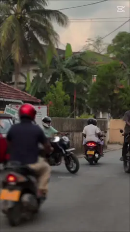 බල්ලෝ එක්ක දුවන මැකිකෝ කෝ ඉතින් 😹⚜️! #waitingwarriors #dinethmotors🇮🇳 #BAY  @D E W 🪽 @Salindu Boy 🧟‍♂⚡️ @Dinuush❗️ @Dineth motors 🛠️🇮🇳 @ᴹᴿ. 𝙊𝙨𝙝𝙖𝙙𝙖_   @dalpe_x @Banusha. 🥇 @S A SA N 🪽 