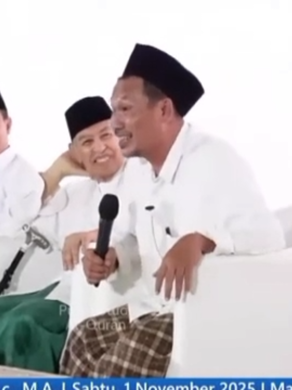 GUS BAHA. Kisah dua penghuni neraka di panggil oleh Allah. Di tanya. Lalu masuk surga gara gara jawaban ini. Kisah lucu dari kitab ihya. #gusbaha2025 #GusBahaQuraissyihab #gusbahaterbaru 