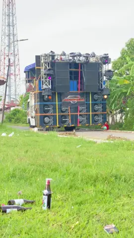 kenyeh kenyeh#faskhosengokblitar #newapolloproduction #soundsystem #karaban #soundhoregjawatimur 