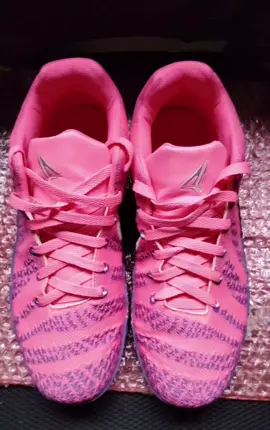 Hindi mo kailangan ng mamahalin para magmukhang panalo basta may ganitong apak, automatic highlight ka sa court! 💪👟🔥 #Ja3Vibes #CourtBeast #LakadNaMayLaban #FlexGameStrong #BudgetSwag 