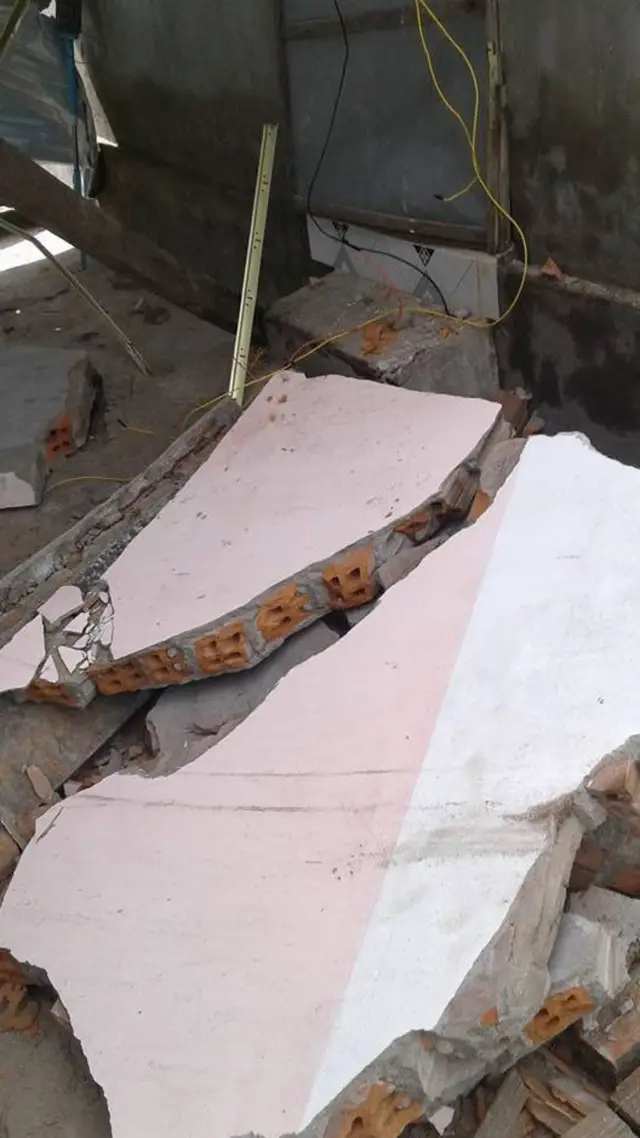 Tui vẫn giữ lại hình ảnh cơn bảo 2017 nhà sập hết trơn 🥹