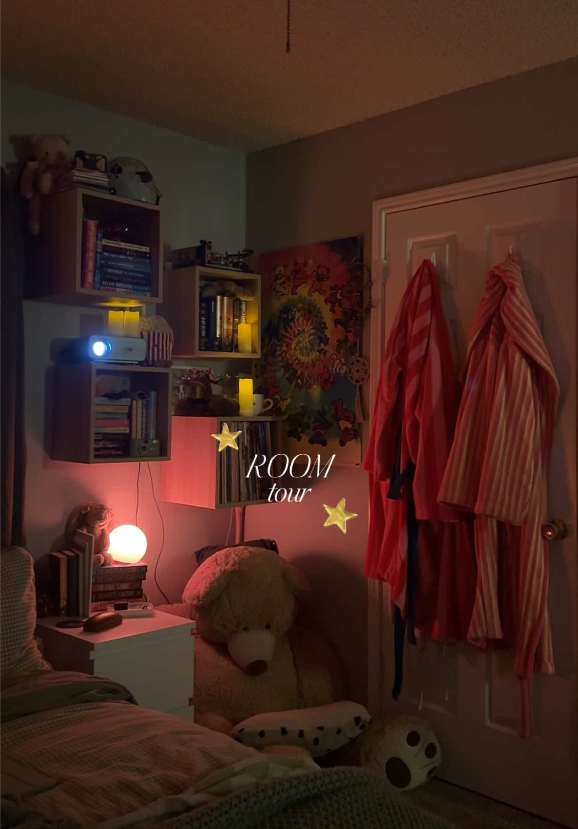 welcome to my room ✨ #RoomTour #filmtok #fangirl #girltherapy #inmy20s 