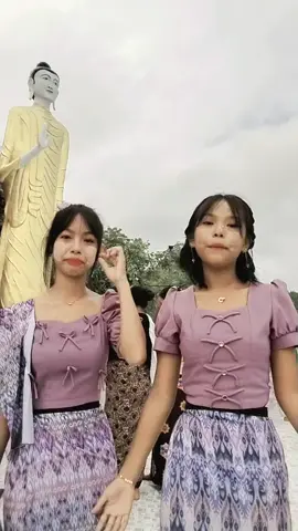 #မြင်ပါများပီးချစ်ကျွမ်းဝင်အောင်လို့🤒🖤 #fyppppppppppppppppppppppp #ဖဲရိုက်တာမြင်းလောင်းတာတွေစုံလင် 