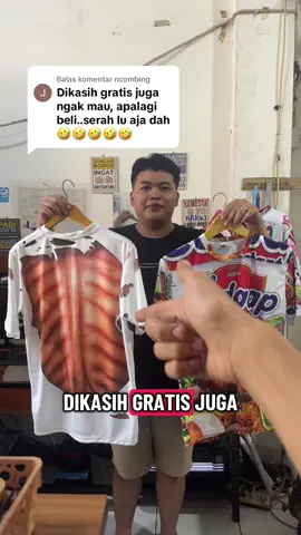 Membalas @ncombing Hanya suhu yang berani pake baju sobek ini