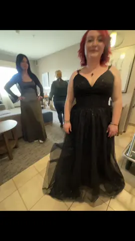 can we get some commotion for the DRESS